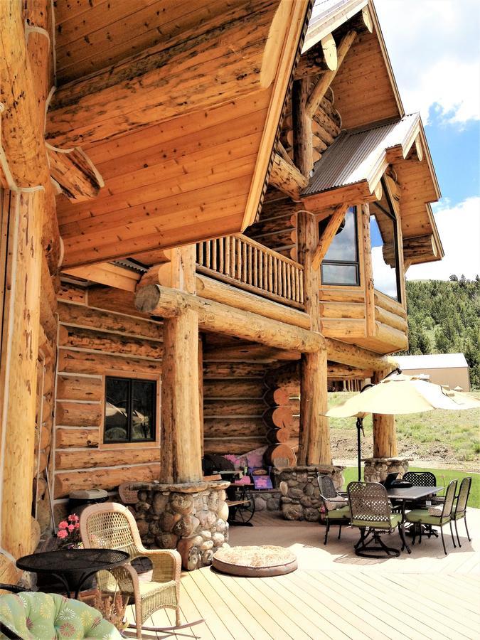 Mcdonald'S Ranch Lodge Gardiner Exterior photo