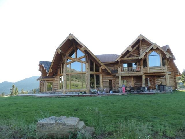 Mcdonald'S Ranch Lodge Gardiner Exterior photo